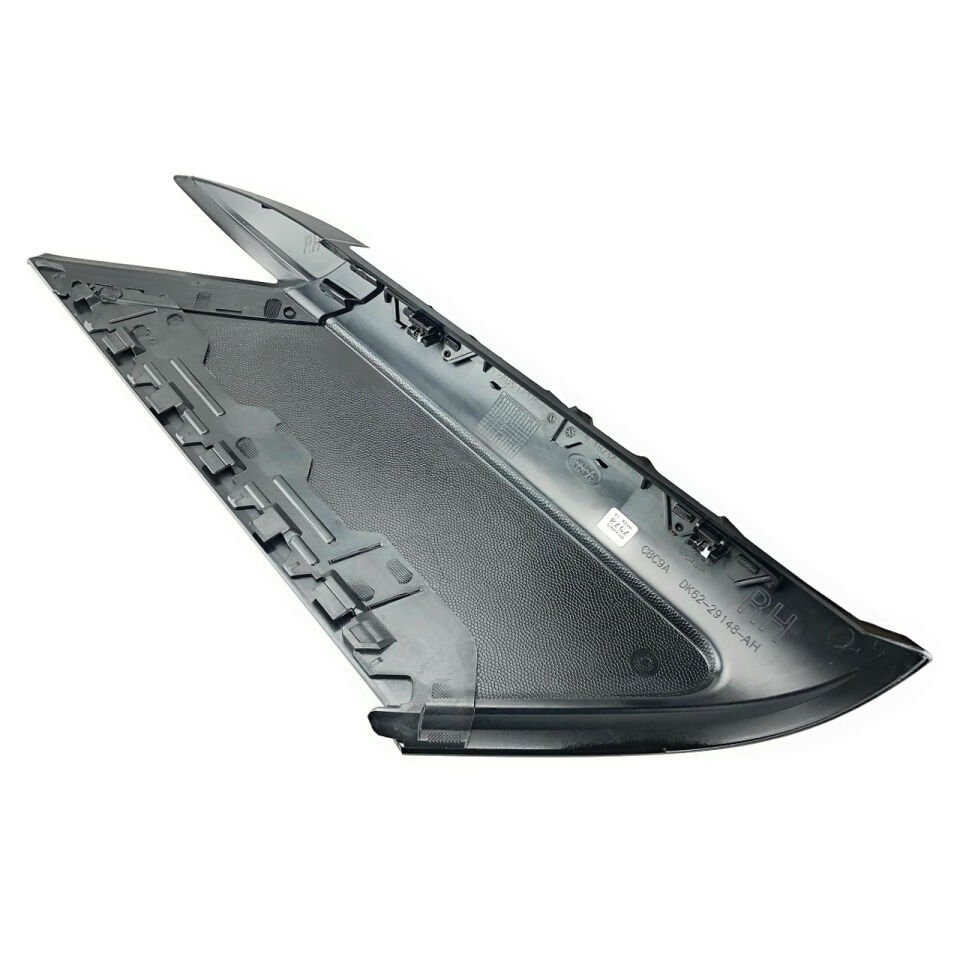 LR102622 - ARKA DİREK KAPLAMA SAĞ (3.0L /SPORT) - Land Rover