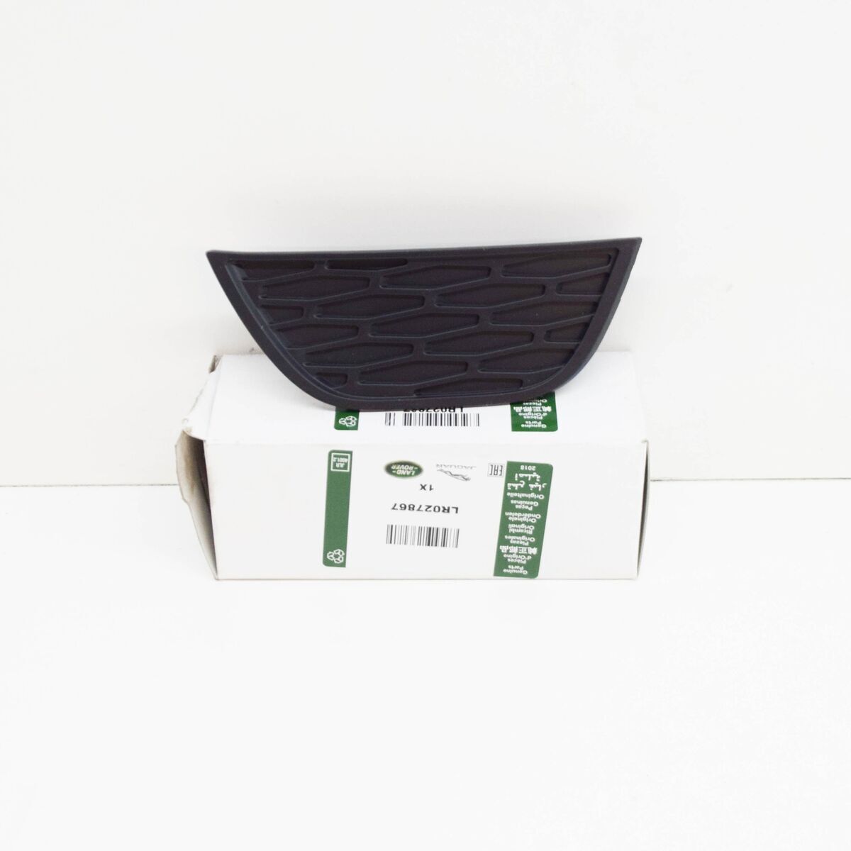 LR027867G - ÖN SİS FAR ALT KAPAK SOL (EVOQUE) - LIMA SPARE