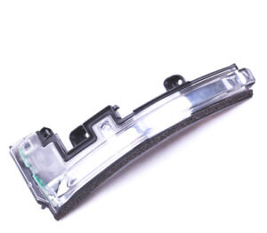 LR027946 - AYNA SİNYALİ SOL (3.0L V6/NWD/4) - Land Rover