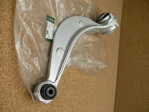 LR113871 - ÖN SALINCAK ÖN ALT (VELAR) - Land Rover