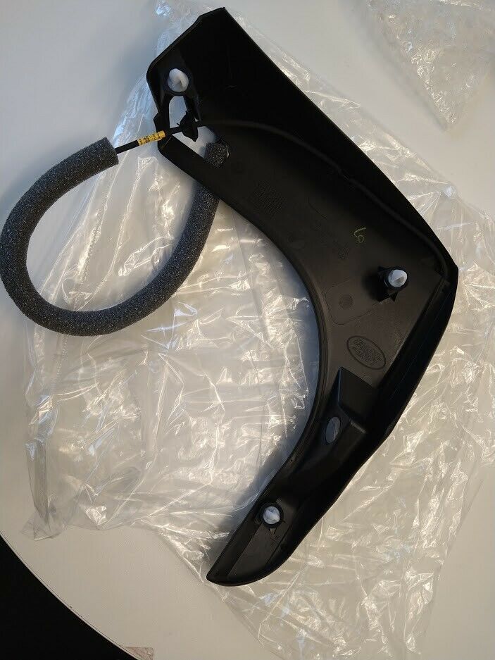 LR034421 - BAGAJ ALT KAPLAMA SOL (3.0L V6) - Land Rover