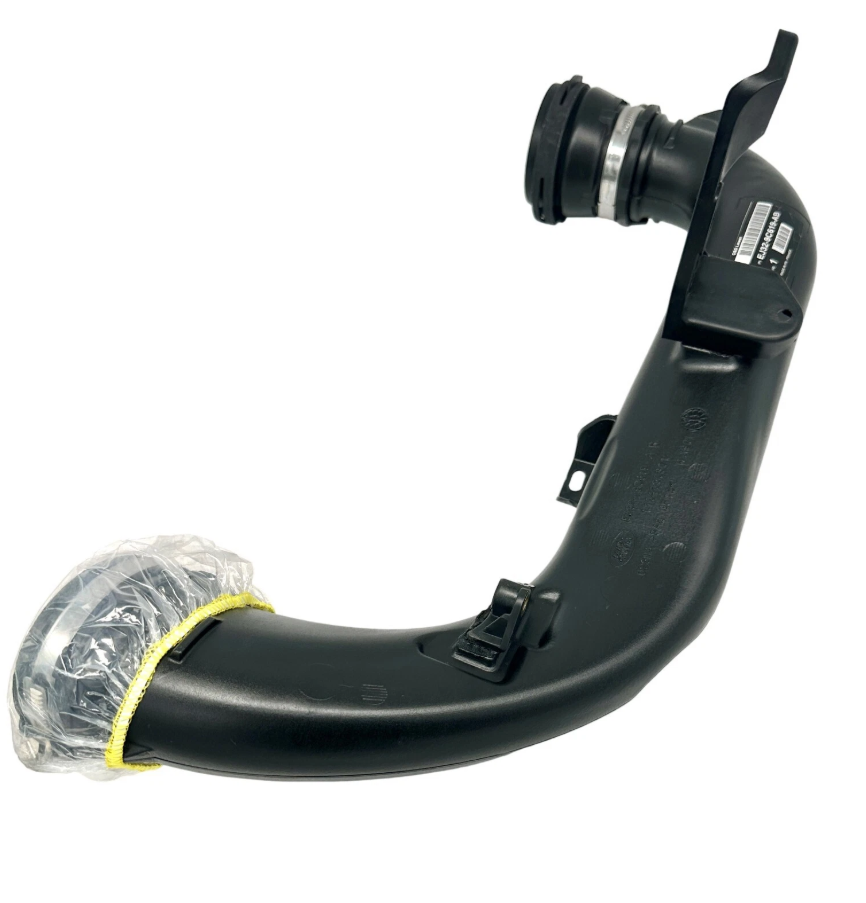 LR049679 - TURBO GİRİŞ BORUSU 2.2 DZL. (EVOQUE/DİSC.SPORT) - Land Rover
