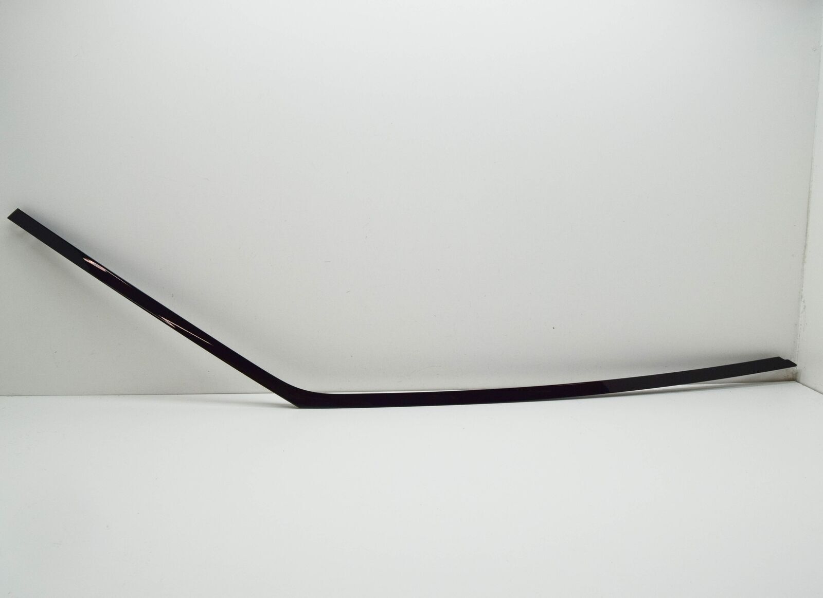 LR043749 - ÖN KAPI ÜST FİTİLİ SOL (RRS 2015) - Land Rover