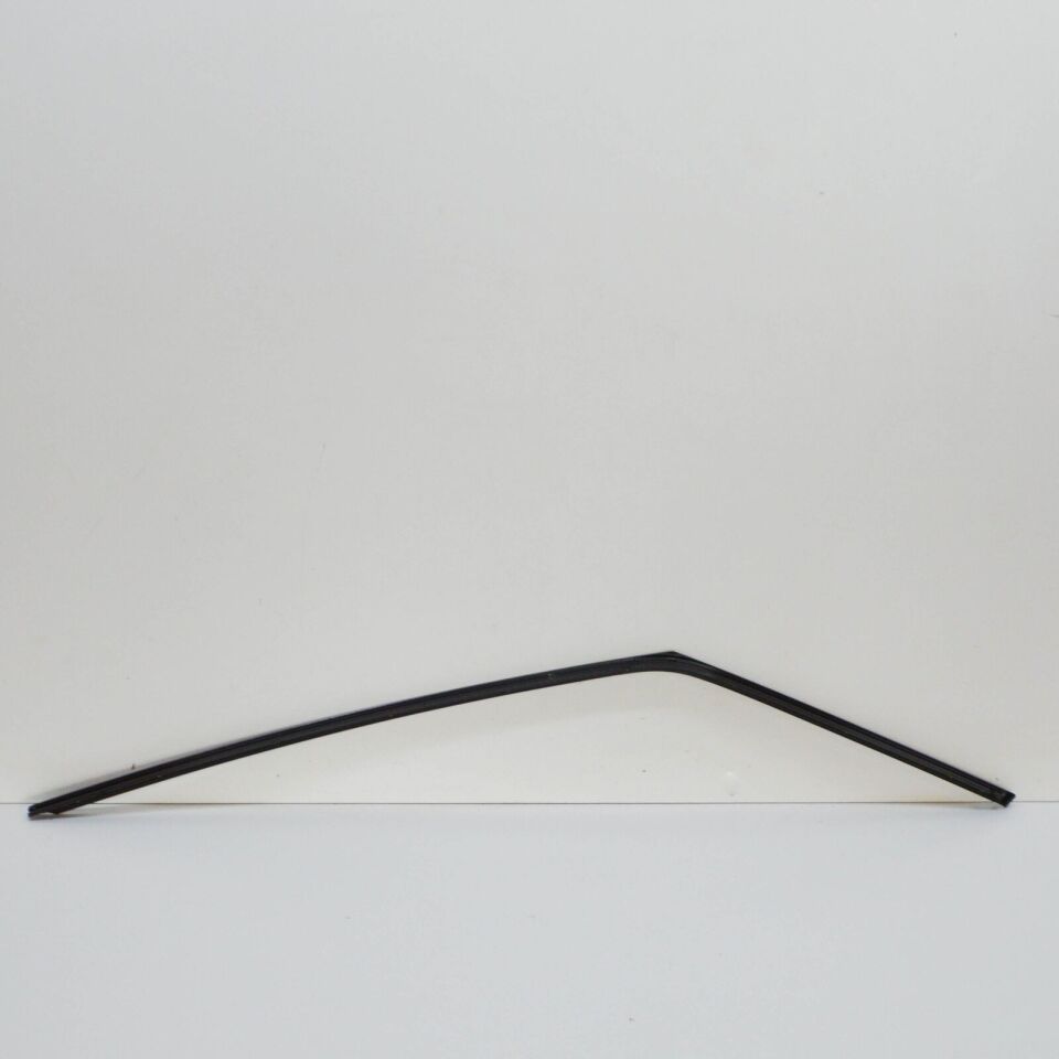 LR043748 - ÖN KAPI ÜST FİTİLİ SAĞ (RRS 2015) - Land Rover