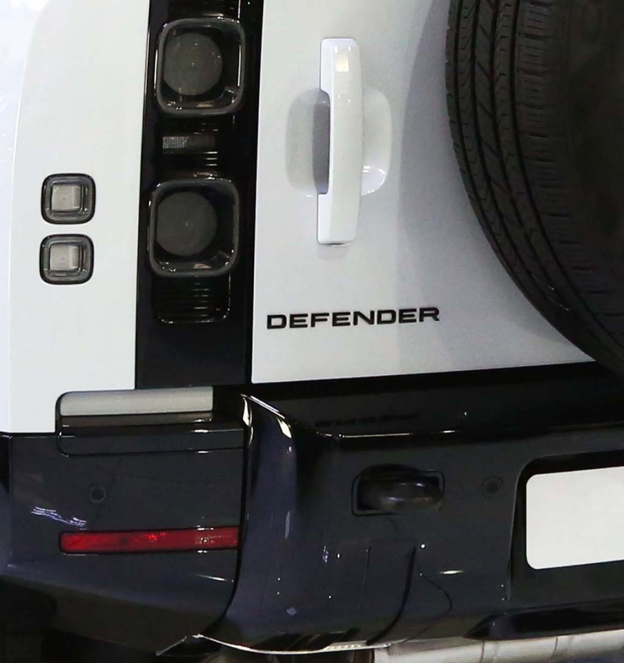 LR130736G - DEFENDER YAZISI ARKA | SİYAH (NEW DEF.) - Eurospare