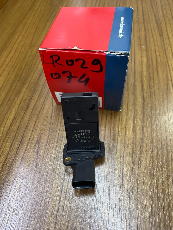 LR029074G - HAVA AKIŞMETRE SENSÖRÜ (4.4L V8) - Bremi