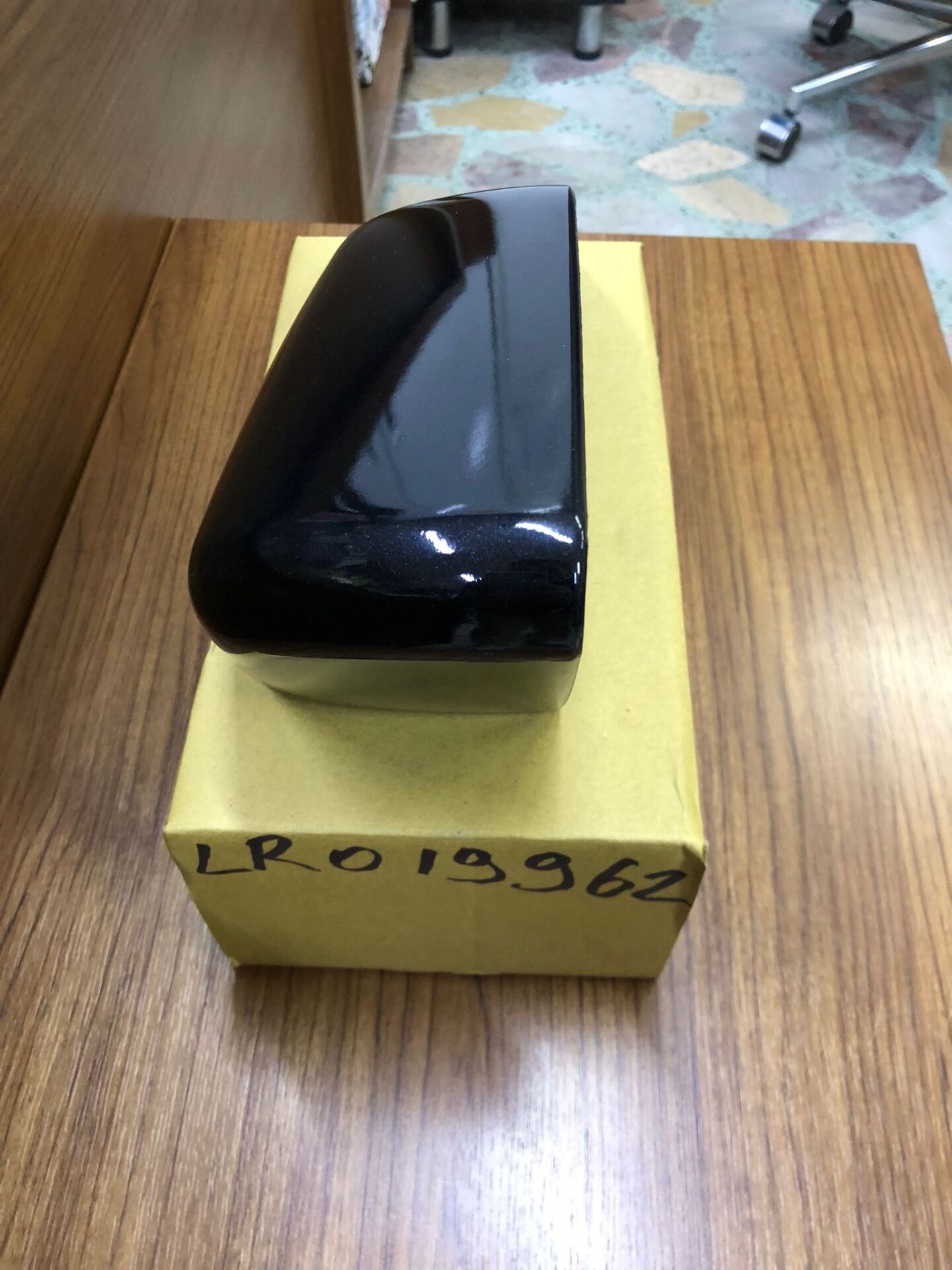 LR019962G - AYNA KAPAĞI SOL (2.2/3.0/3.6) - İNG-İTHAL