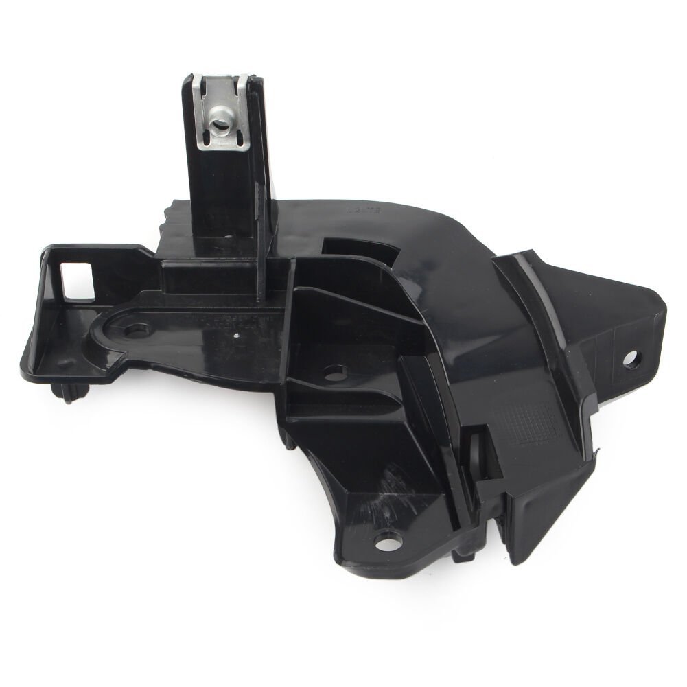 LR011577G - ÖN TAMPON BRAKETİ SOL 3.6 (VOGUE) - Kyburg