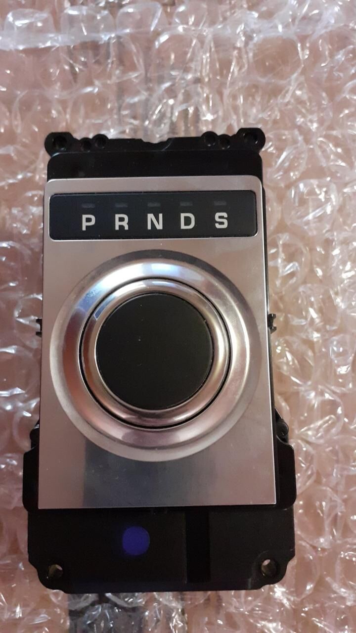 LR033666 - VİTES MODÜLÜ (5.0L/VOGUE) - Land Rover