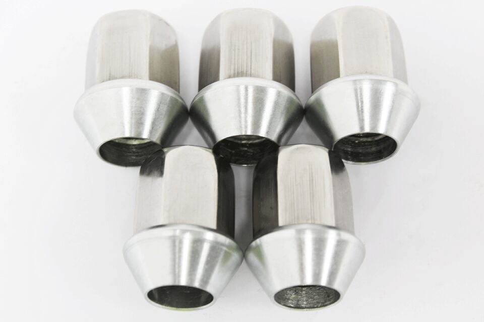 LR001381G - BİJON SOMUNU (2.2/EVOQUE/NWD4) - Eurospare