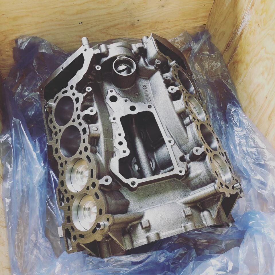 LR035361 - MOTOR/YARIM BLOK (4.4L V8 DZL./VOGUE/SPORT) - Land Rover