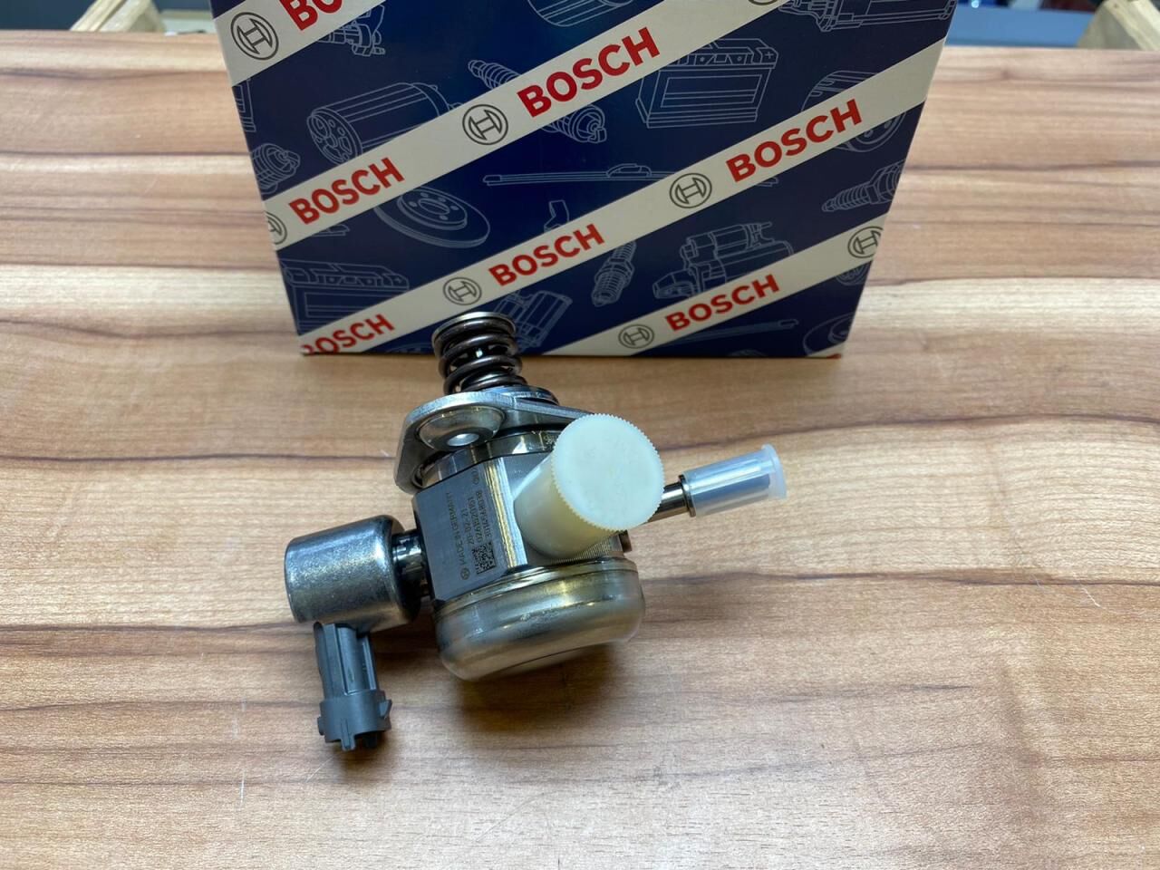 LR025599B - YÜKSEK BASINÇ POMPASI (2.0L/EVOQUE/FRELL.2/DİSC.SPORT) - Bosch