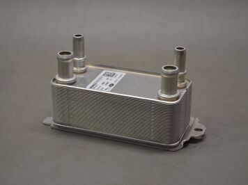 LR036354 - ŞANZIMAN YAĞ SOĞUTUCUSU (3.0L V6/SPORT) - Land Rover