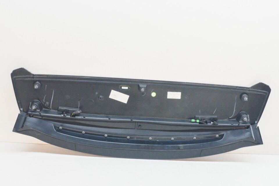 LR038593 - ARKA BAGAJ SPOİLER (3.0L V6/VOGUE) - Land Rover