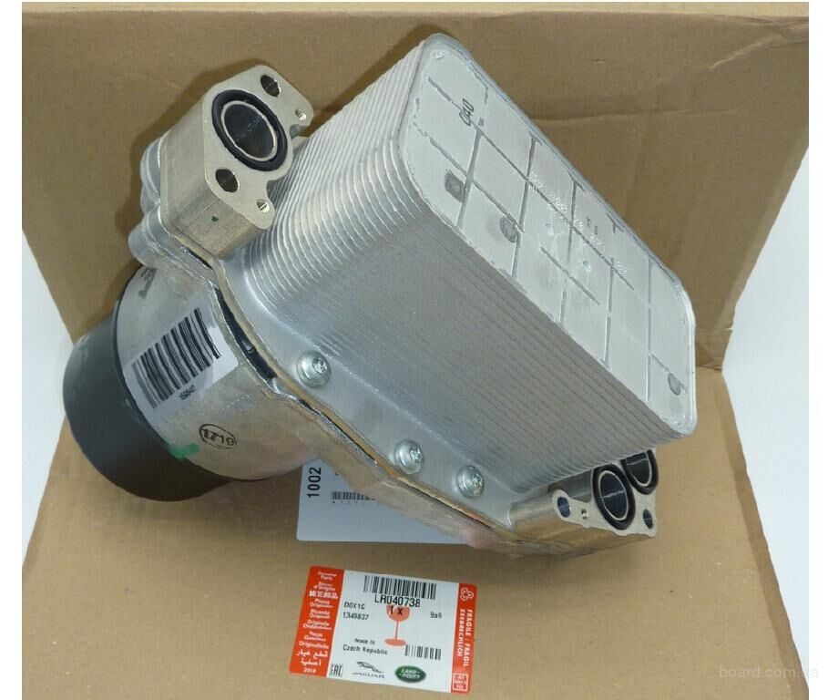 LR040738 - MOTOR YAĞ SOĞUTUCUSU 3.0L DZL. (DİSC.4/SPORT) - Land Rover