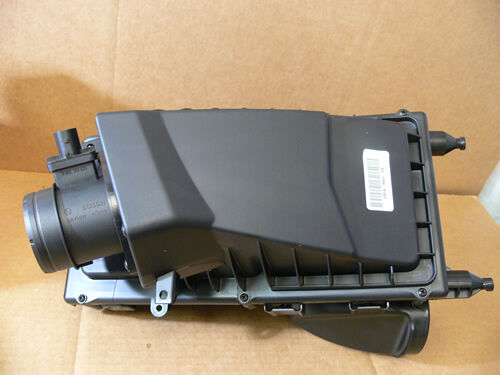 LR095791 - HAVA FİLT KUTUSU SOL(RRS/ 3.0L V6) - Land Rover