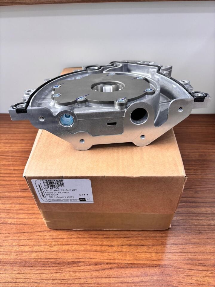 LR123716 - YAĞ POMPASI (FA/2.7/3.0/3.0L V6) - Fomoco