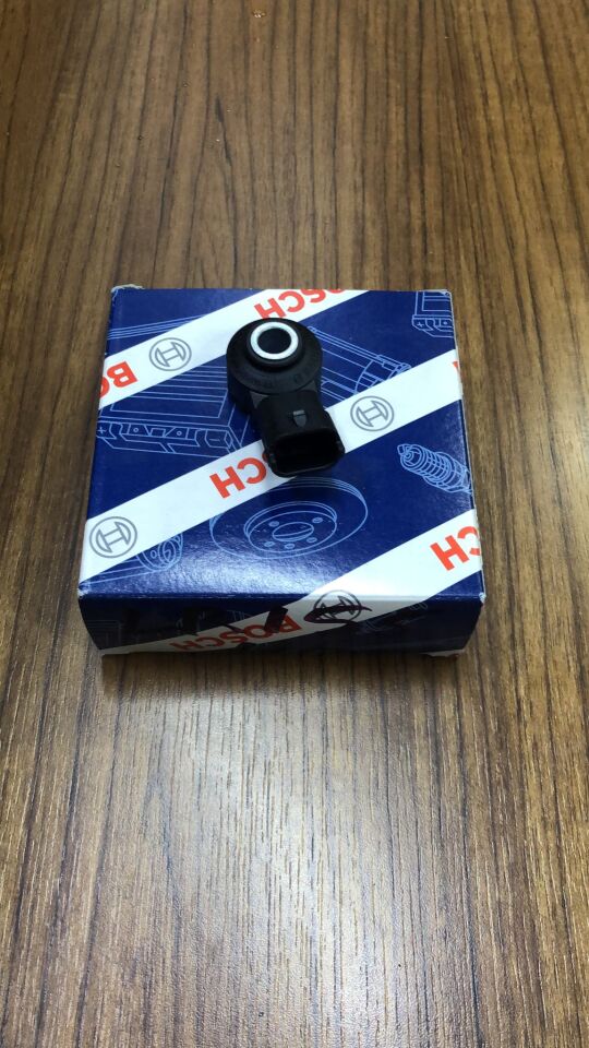 LR155116G - VURUNTU SENSÖR ÖN (EVOQUE 2.0L) - Bosch