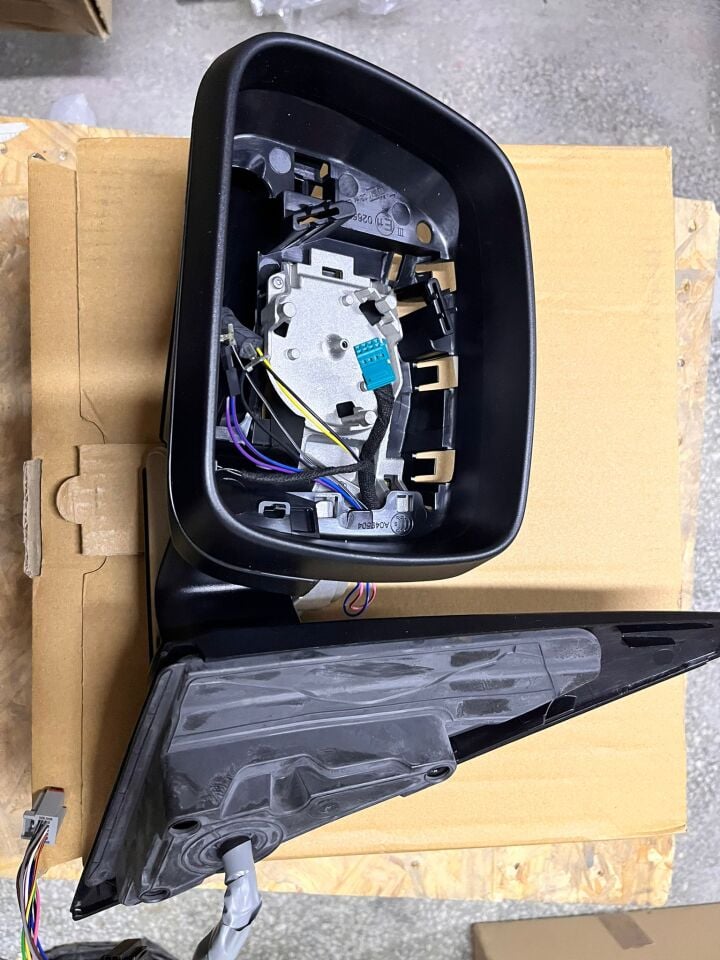 LR043685 - DIŞ AYNA SOL AA 3.6 DZL. (VOGUE) - Land Rover