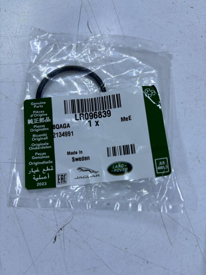 LR096839 - TERMOSTAT HORTUM O-RING 2.0 DZL.(NEW EVOQUE/DİCO-SPORT) - Land Rover