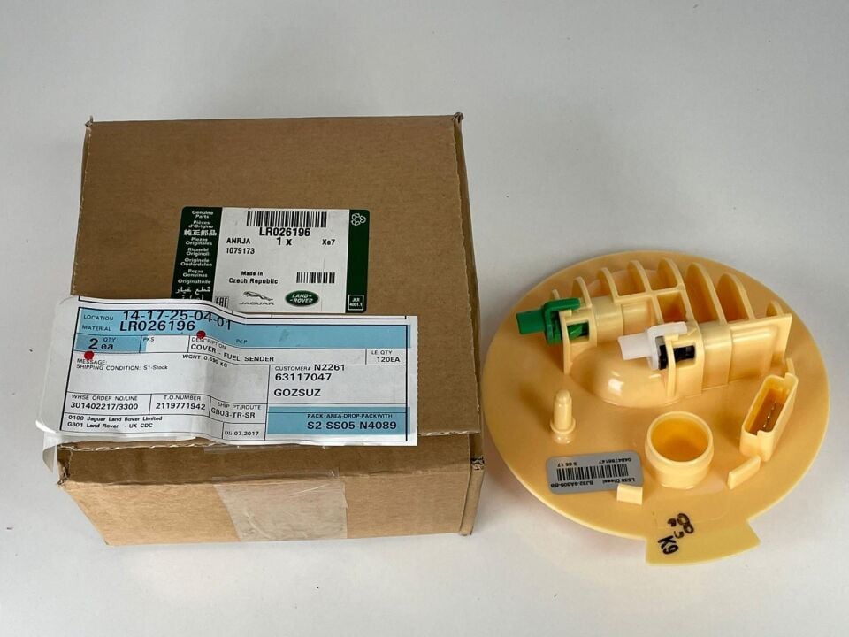 LR026196 - MAZOT DEPO KAPAĞI (EVOQUE) - Land Rover