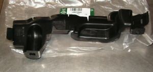 LR013543 - DEFLEKTÖR SOL (NWD4/SPORT) - Land Rover