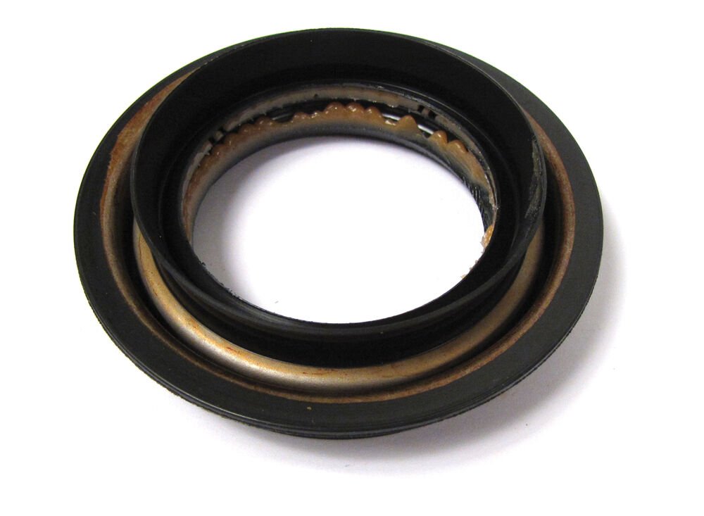 FTC2979 - ŞANZIMAN KUYRUK KEÇESİ(4.6) - Land Rover