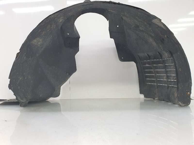 CLF500860 - ÖN ÇAMURLUK DAVLUMBAZI SAĞ 3.6 DZL (VOGUE) - Land Rover