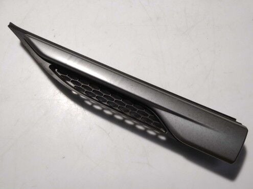 LR027320 - ÖN ÇAMURLUK IZGARASI SOL (EVOQUE) - Land Rover