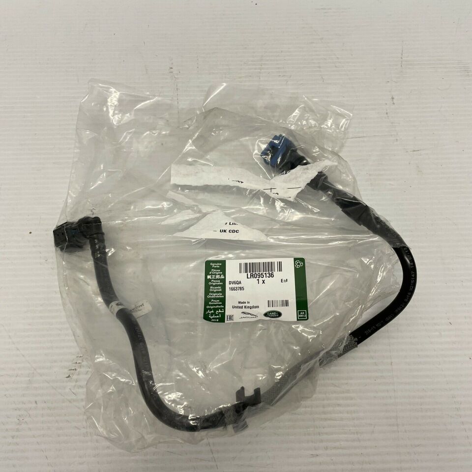 LR095136 - MAZOT FİLTRE HORTUMU 2.0 DZL. (DİSC.SPORT/EVOQUE) - Land Rover