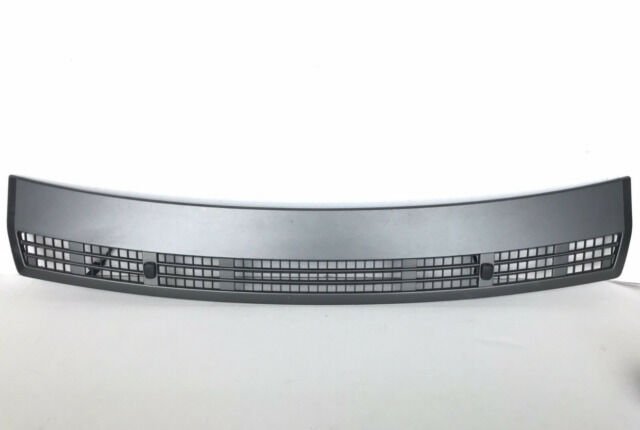 LR040668 - ÖN KAPUT ÜST IZGARASI (3.6/VOGUE) - Land Rover