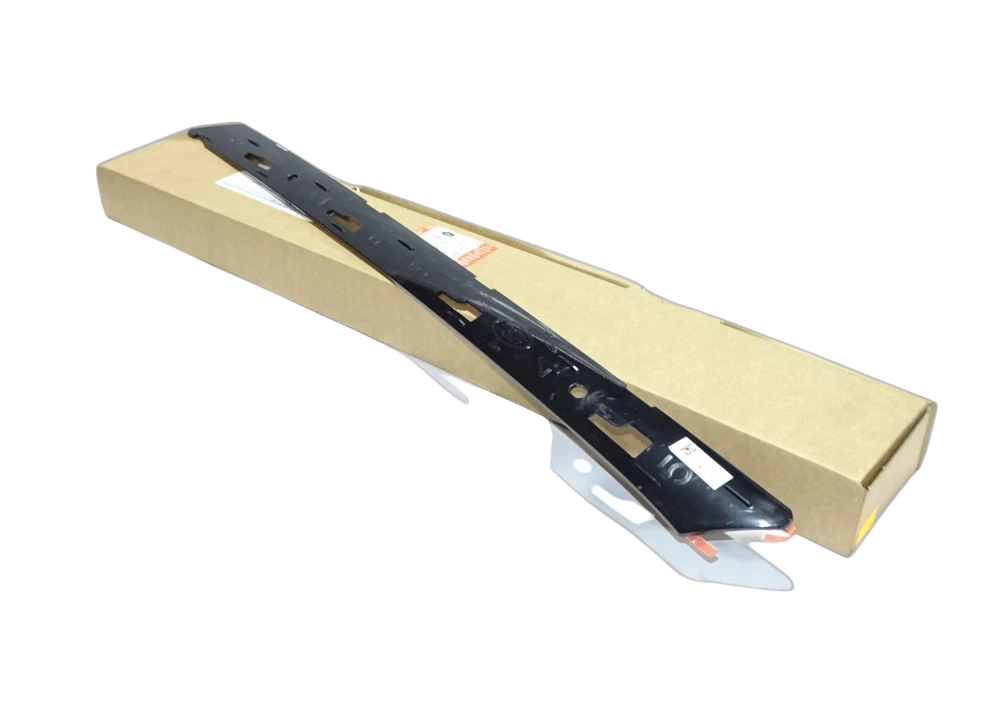 LR144367 - ÖN DİREK BAKALİTİ İÇ SAĞ (NEW EVOQUE 19>) - Land Rover