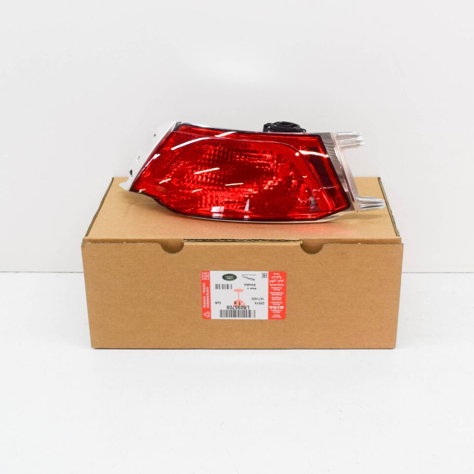 LR095709 - ARKA TAMPON SİS FARI SOL (3.0L V6) - Land Rover