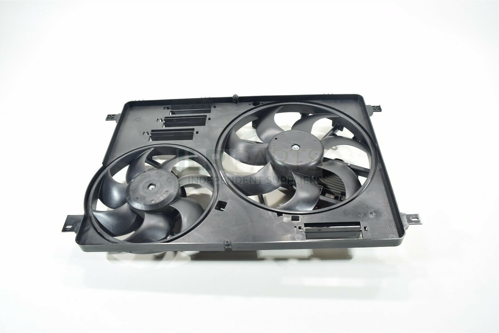 LR100364 - FAN (2.0L/EVOQUE/DİSCO/5) - Land Rover