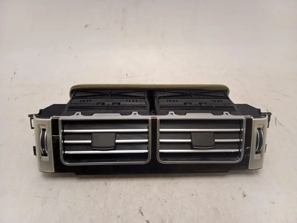 LR109225 - TORPİDO HAVA MAZGALI ORTA(3.0L V6) - Land Rover