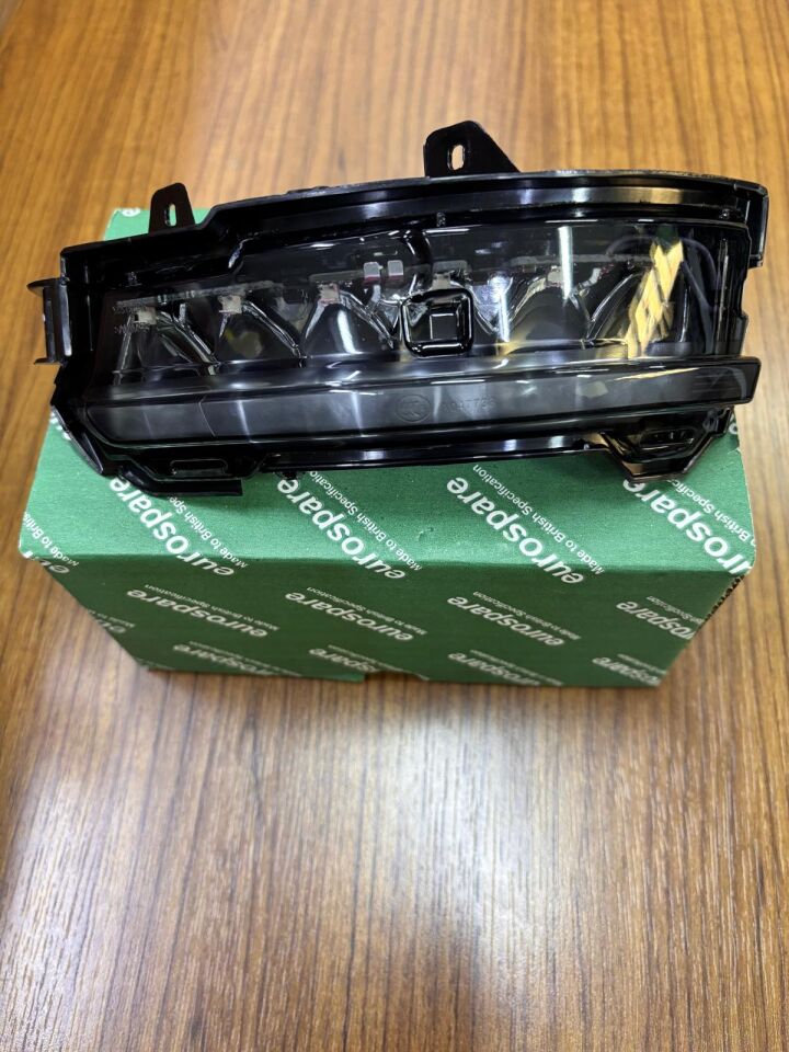 LR048352G - AYNA SİNYALİ SOL (EVOQUE/VELAR) - Eurospare