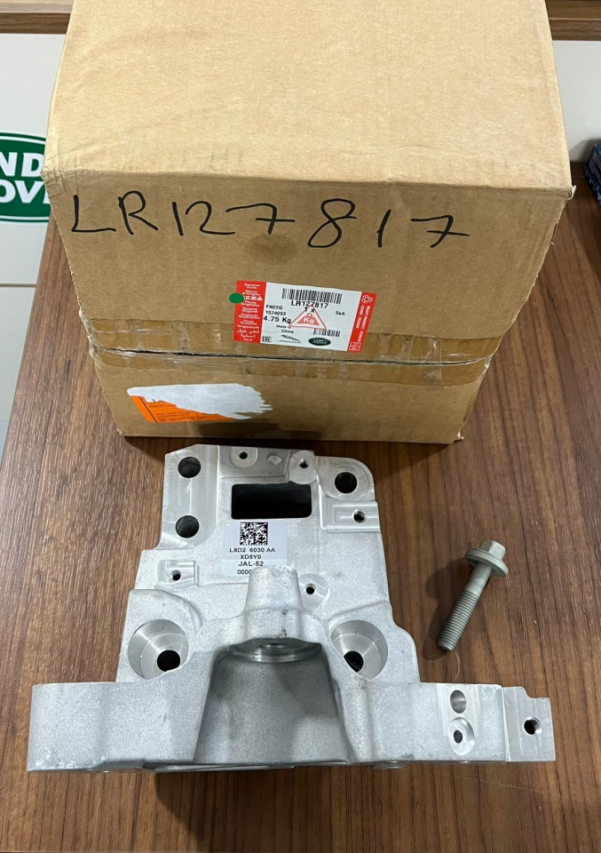 LR127817 - MOTOR TAKOZ DESTEK BRAKETİ ALT (NEW EVOQUE/DİSC.SPORT) - Land Rover