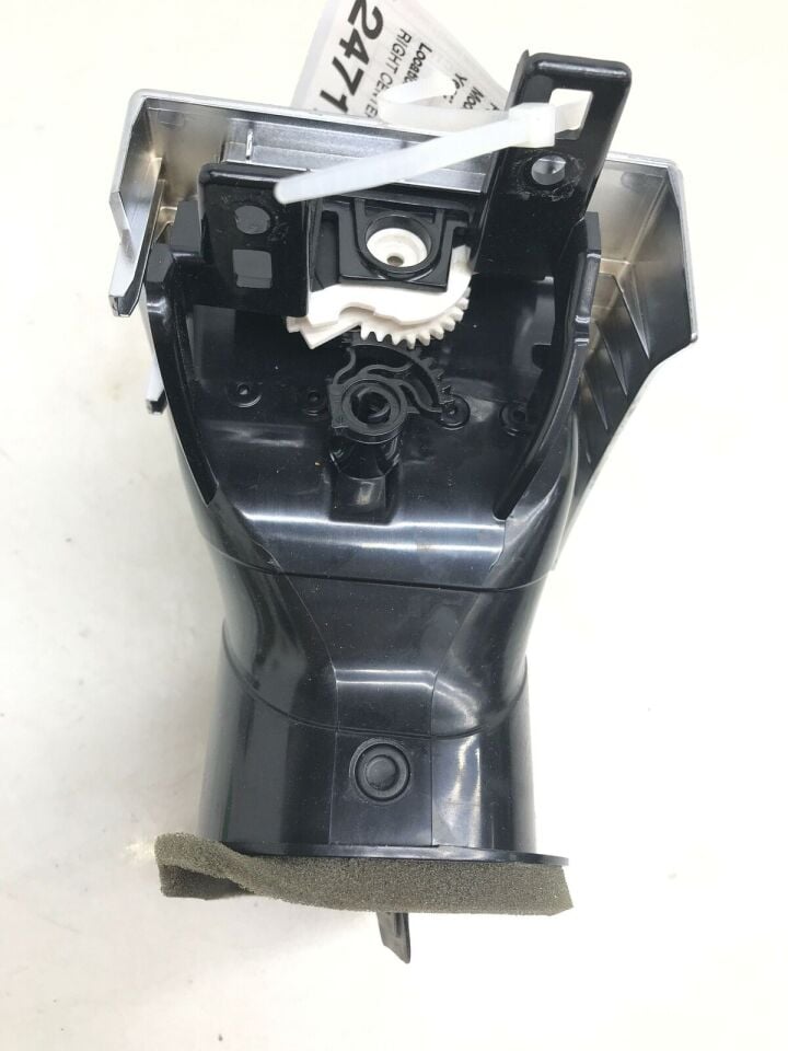 LR041693 - TORPİDO IZGARA İÇ SOL (3.0/SPORT) - Land Rover