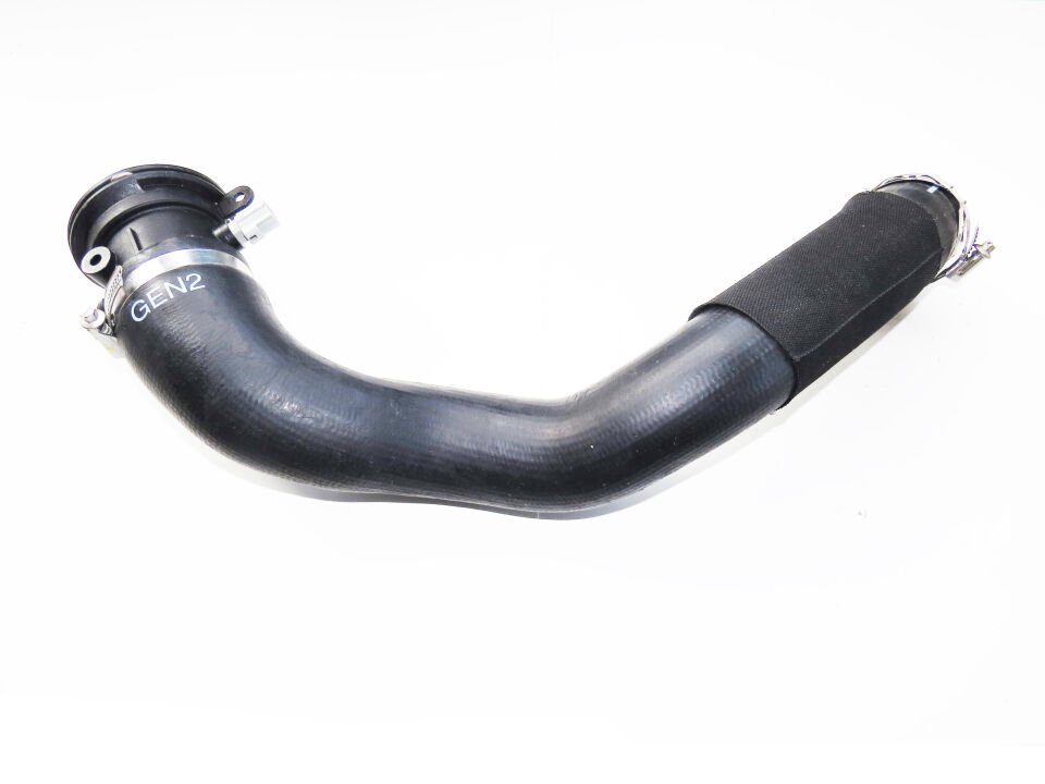 LR117083 - İNTERCOOLER ÜST HORTUMU (3.0V6) - Land Rover