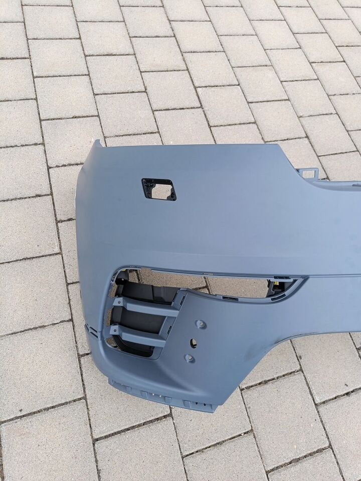 LR137945 - ÖN TAMPON (VELAR) - Land Rover