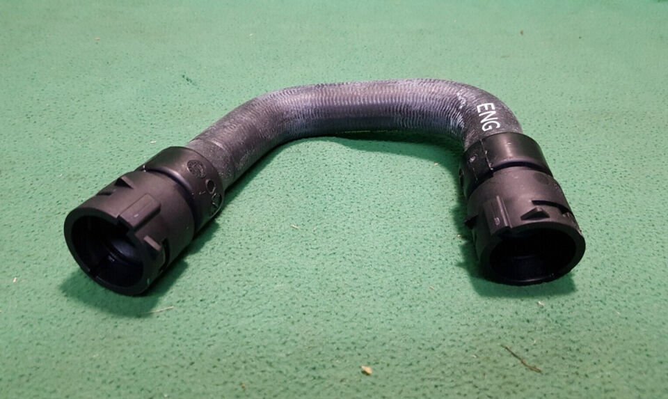 LR071992 - EGR BASINÇ HORTUMU 2.0L DZL. (DİSC.SPORT/EVOQUE) - Land Rover