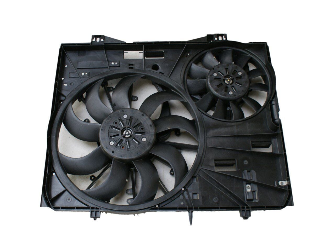 LR146154 - RADYATÖR FANI (2.0L/DİSCO/5/SPORT) - Land Rover