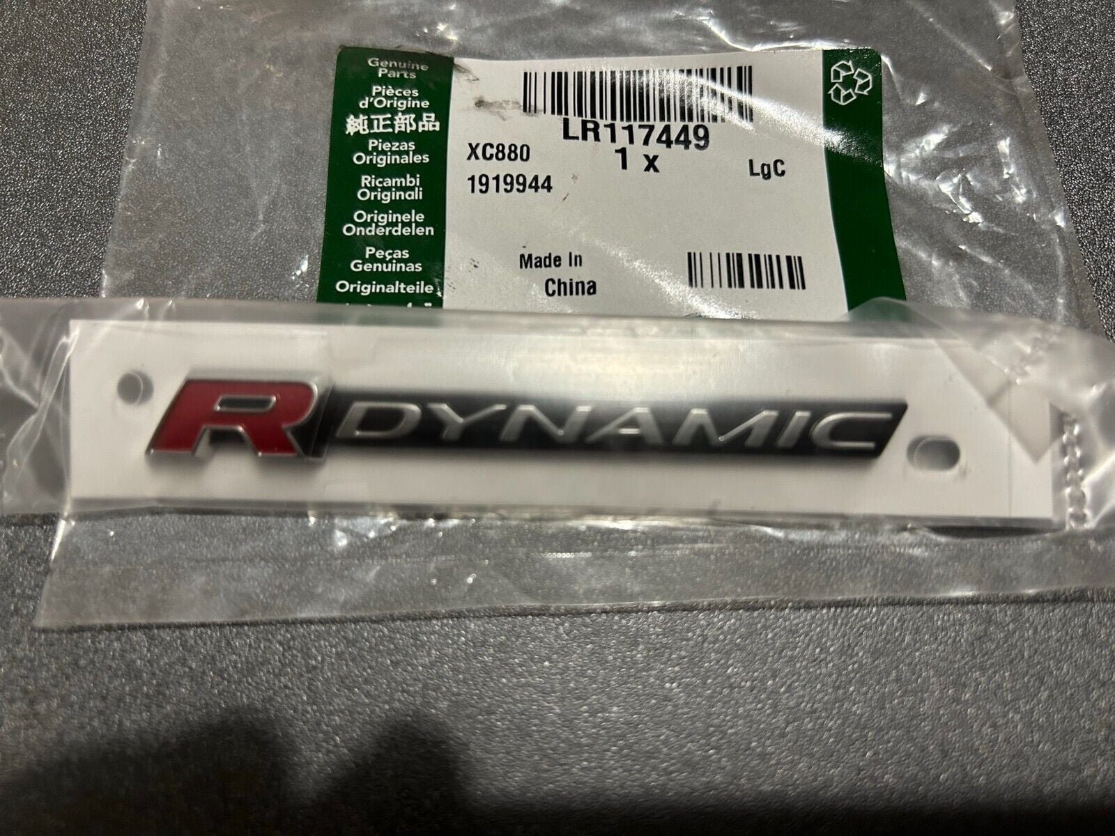 LR117449 - R DYNAMIC YAZISI (DİSC.SPORT/NEW EVOQUE) - Land Rover