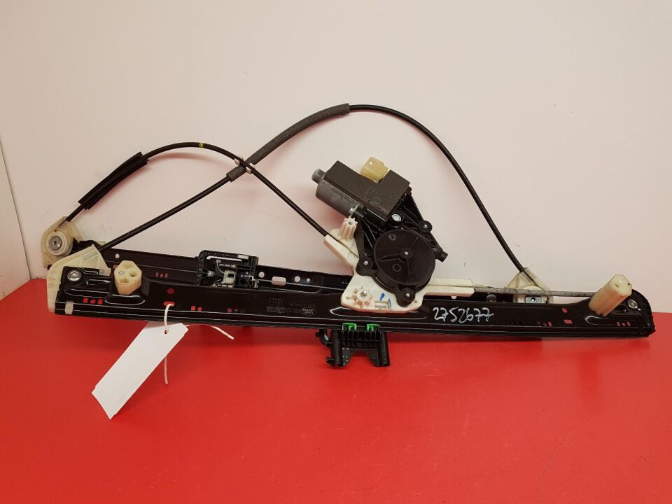 LR153961 - ARKA CAM MEKANİZMASI SAĞ (3.0L V6/VOGUE) - Land Rover