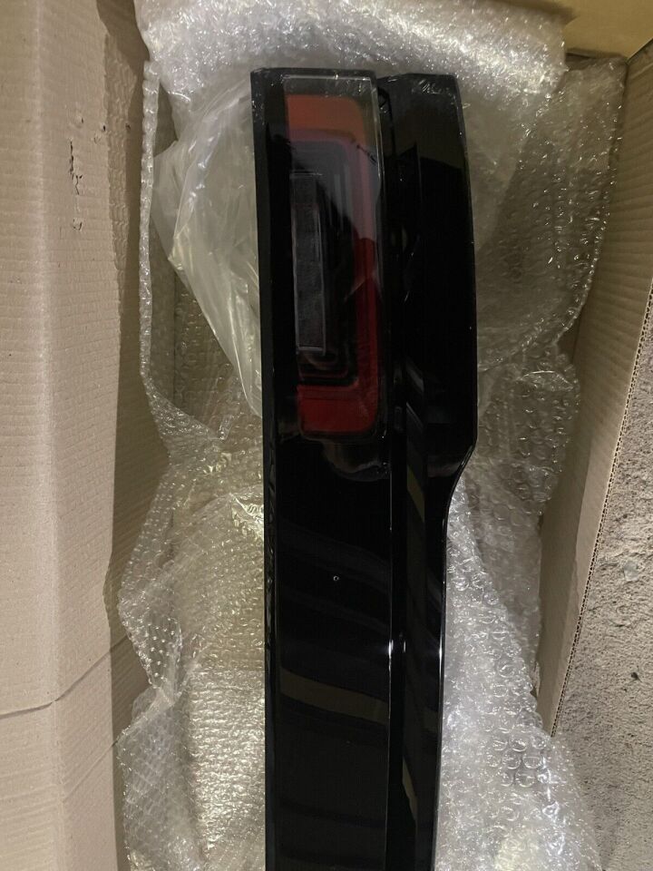 LR154485 - ARKA BAGAJ LAMBASI/ATLAS (VELAR) - Land Rover