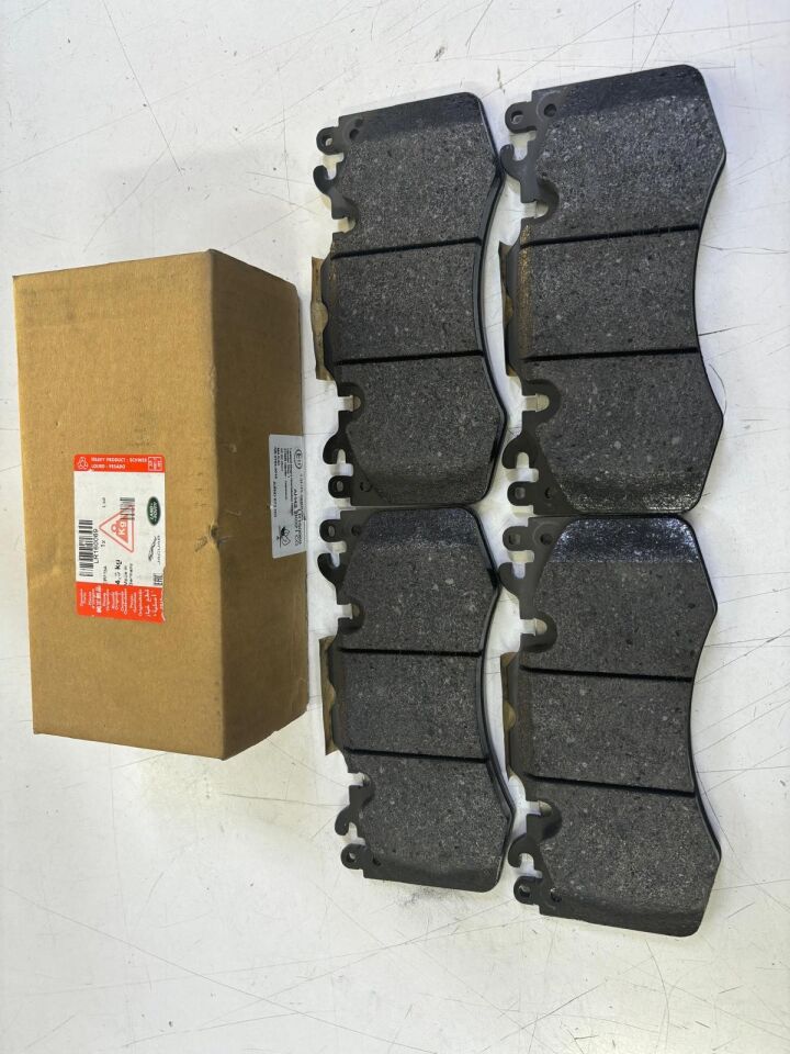 LR160069 - ÖN FREN BALATASI (3.0/4.4/5.0/VOGUE/RRS) - Land Rover