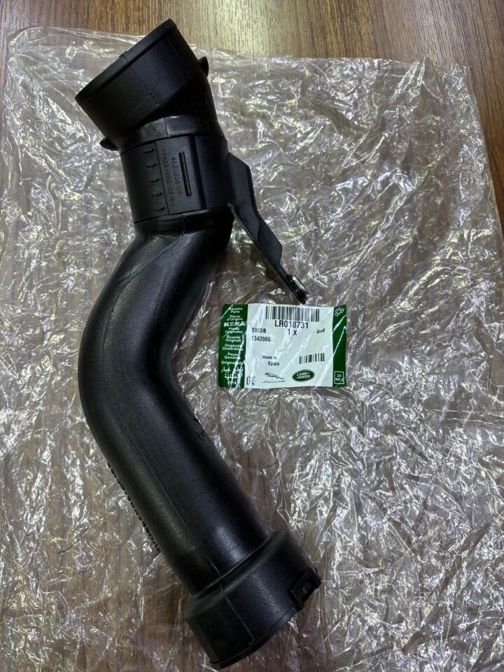 LR018731 - HAVA FİLTRE ALT BORU SOL (3.6) - Land Rover