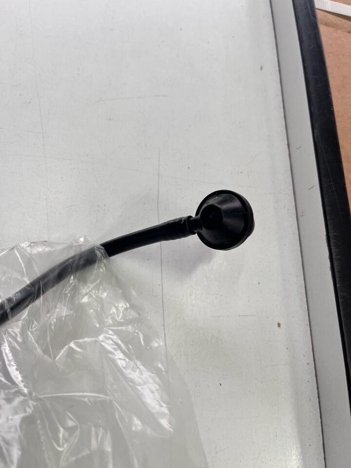 LR046915 - VAKUM HORTUMU (4.4 V8/DİZEL) - Land Rover