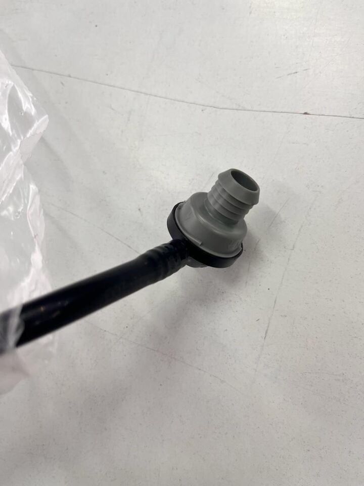 LR046915 - VAKUM HORTUMU (4.4 V8/DİZEL) - Land Rover