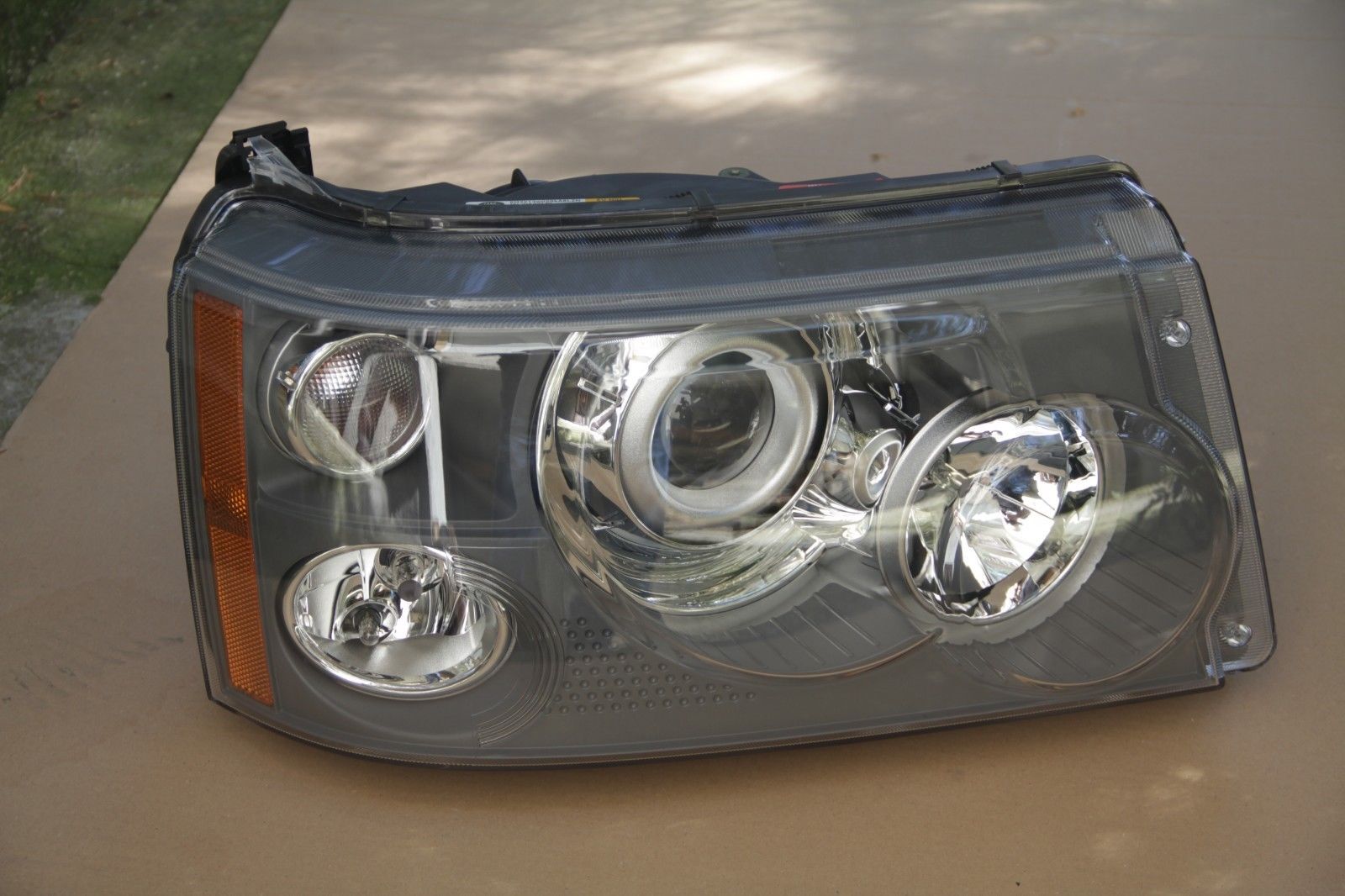 XBC502360LZN - ÖN FAR SAĞ/BI XENON 9A(2.7) - Land Rover